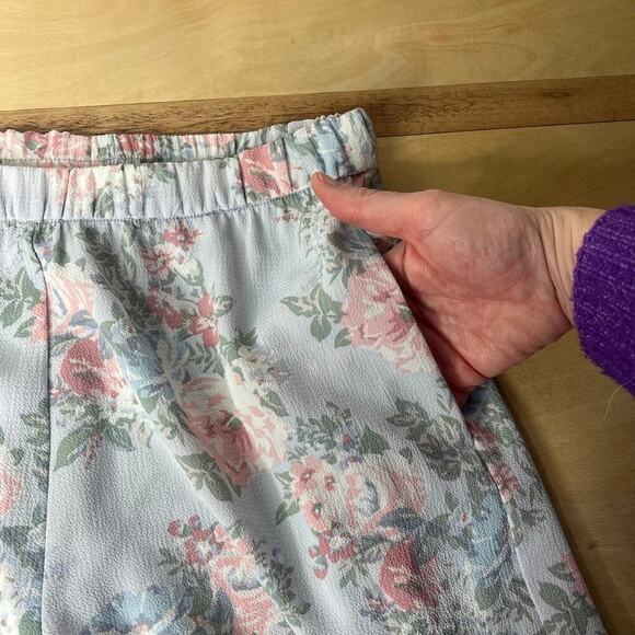WAYF Blue Floral Wide Leg Pull On Pant Sz Small Pockets Cottage Travel Boho USA - Picture 9 of 10